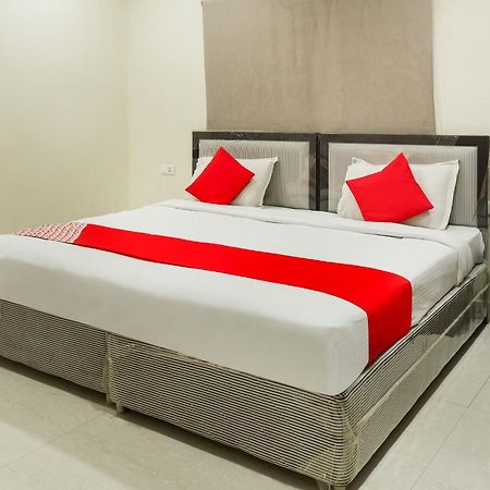 Hotel OYO 73795 Karthikeya Pride Vijayawāda Exterior foto